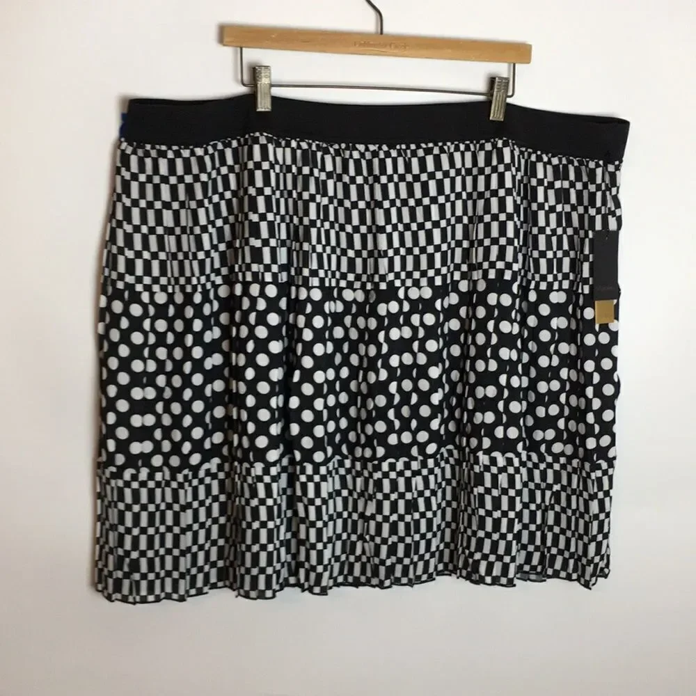 Maree Pour Toi Checkerboard and polka dot white and black Pleated Skirt Sz 26